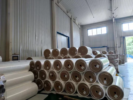 Suministro de fábrica de China Overoles de protección médica Tejido impermeable no tejido laminado